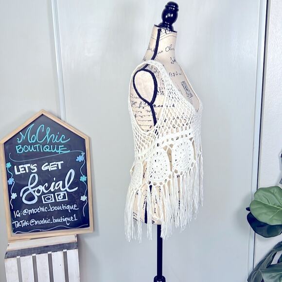 Woven Heart Crochet Fringe Tank Top size Medium - Picture 4 of 8
